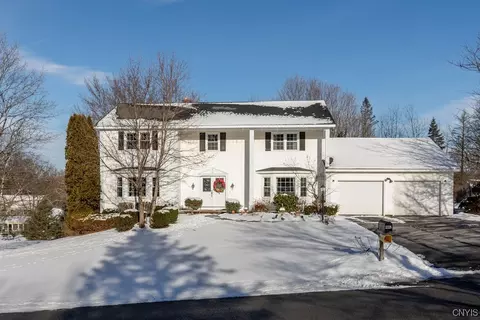 4847 Hyde Rd, Manlius, NY 13104