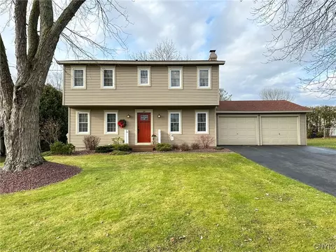 29 Cheyenne Cres, Whitestown, NY 13492