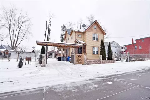 1309 Neilson St, Utica, NY 13501