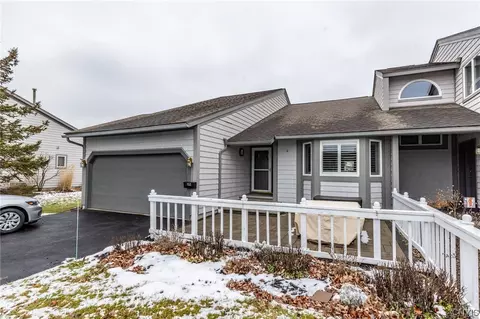 152 Summerhaven Dr S, East Syracuse, NY 13057