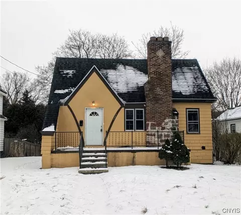 121 Keen Pl, Syracuse, NY 13207