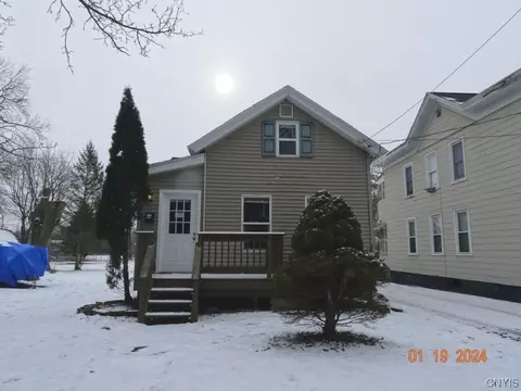 413 W Elm St, Oneida, NY 13421