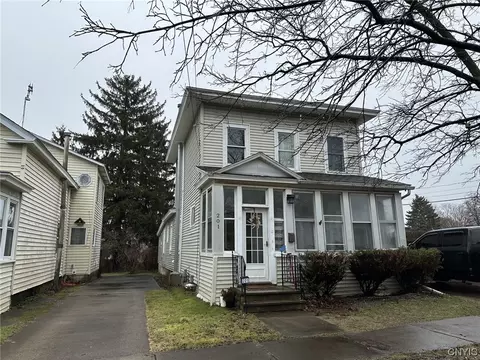 201 W 7th St, Oswego, NY 13126