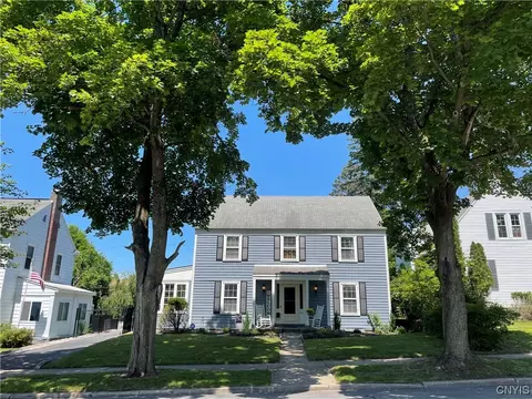 21 Ferris Ave, Utica, NY 13501