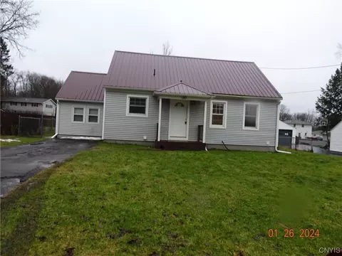 120 Hedgewood Pl, Deerfield, NY 13502