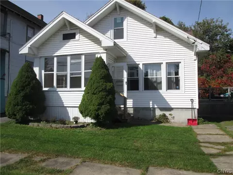 29 Russell Ave, Whitestown, NY 13495