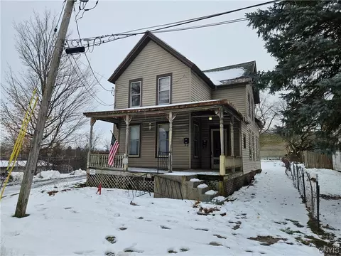 322 Waltham St, Watertown, NY 13601