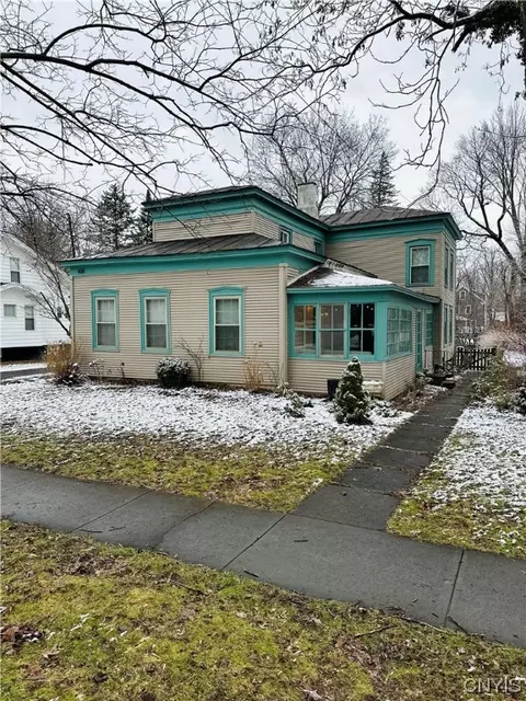 808 Oswego St, Salina, NY 13088