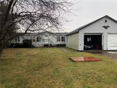 7244 Powell Rd, Stittville, NY 13469