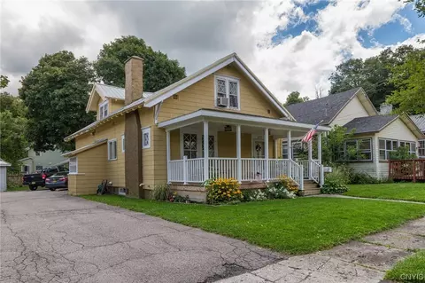 127 S Pearl Ave, Watertown, NY 13601