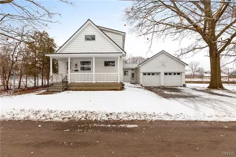 2 Phelps Ave, New Hartford, NY 13413