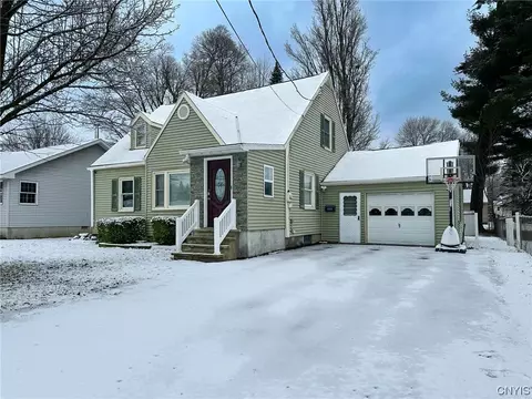 404 Buchanan Rd, Utica, NY 13502