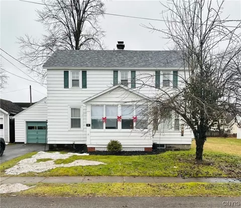 1 Fairdale Pl, Whitestown, NY 13492