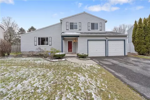 8116 Lobos Ln, Clay, NY 13090