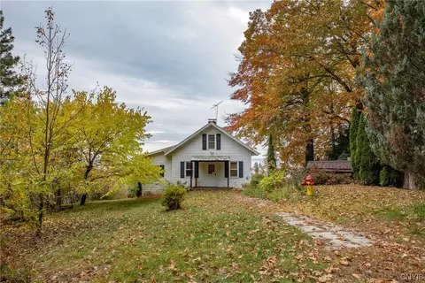 301 Drive 35, Vienna, NY 13042