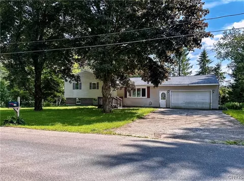 129 Knoll Wood Cir, Western, NY 13303