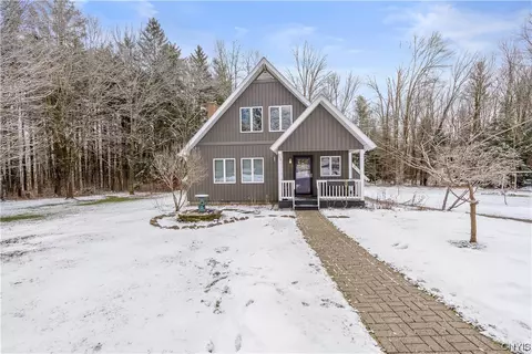 279 Voorhees Rd, West Monroe, NY 13167