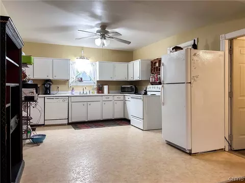 30 E Williams St, Waterloo, NY 13165 photo 8
