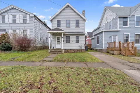 28 E 5th St, Oswego, NY 13126