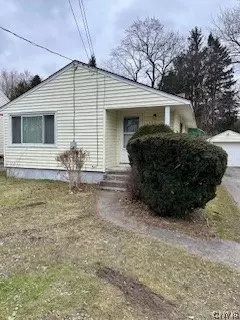 420 S Terry Rd, Geddes, NY 13219