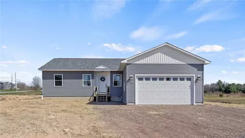 114 Pierce Rd, Hastings, NY 13076