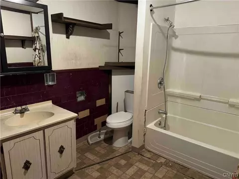 Bath - 709 N Union St, Olean, NY 14760 photo 2 of 3