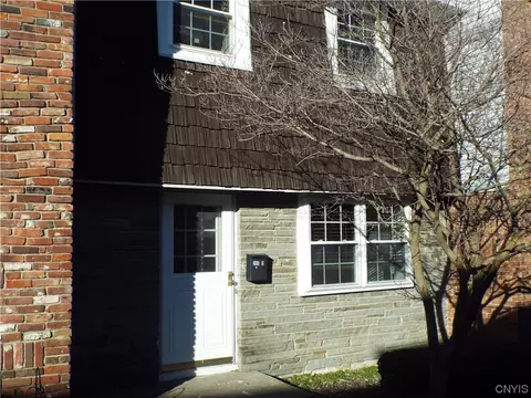207 Highbridge St #5, Fayetteville, NY 13066