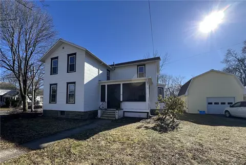 121 E Main St, Montour, NY 14886