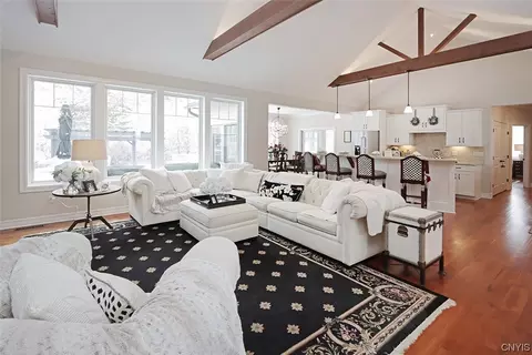 Living - 6150 Waterloo Rd, Jamesville, NY 13078 photo 5 of 10