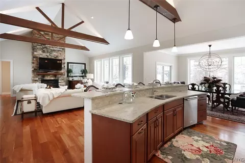 Kitchen - 6150 Waterloo Rd, Jamesville, NY 13078 photo 5 of 6