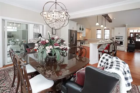 Dining - 6150 Waterloo Rd, Jamesville, NY 13078 photo 3 of 4