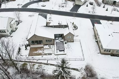 Exterior - 6150 Waterloo Rd, Jamesville, NY 13078 photo 5 of 11