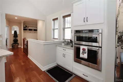Kitchen - 6150 Waterloo Rd, Jamesville, NY 13078 photo 6 of 6