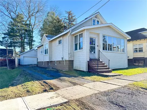 1005 Kellogg Ave, Utica, NY 13502