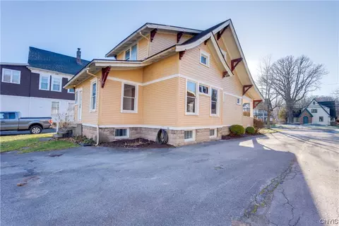Exterior - 557 Main St, Oneida, NY 13421 photo 5 of 11