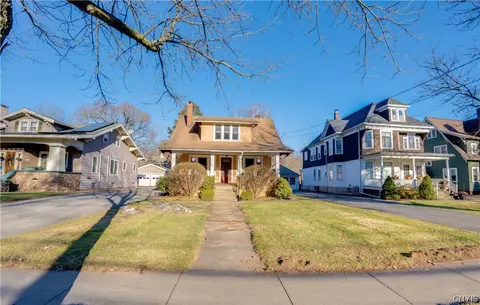 Exterior - 557 Main St, Oneida, NY 13421 photo 10 of 11