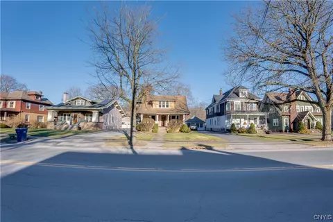 Exterior - 557 Main St, Oneida, NY 13421 photo 11 of 11