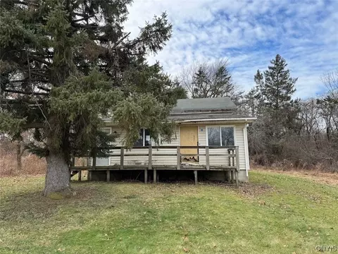 1627 County Route 1, Scriba, NY 13126