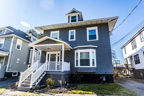 204 Montrose Ave, Geddes, NY 13219