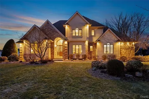 4946 Harvest Ln, Clay, NY 13088