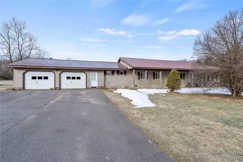 137 Searles Rd, Parish, NY 13131