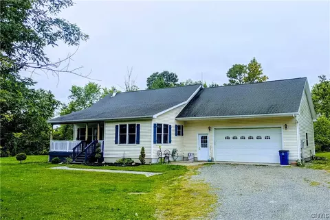 33929 Hell St, Cape Vincent, NY 13618