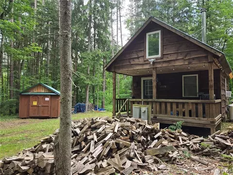 11178 Chase Rd, Florence, NY 13316