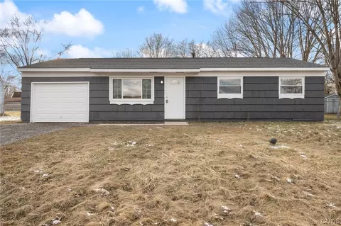7883 Rinaldo Blvd E, Bridgeport, NY 13030
