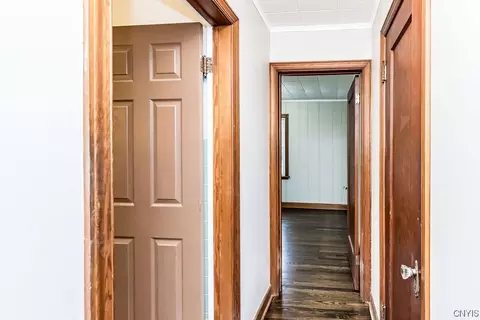 Entry Way - 103 Seneca Ave, Oneida, NY 13421 photo 2 of 3