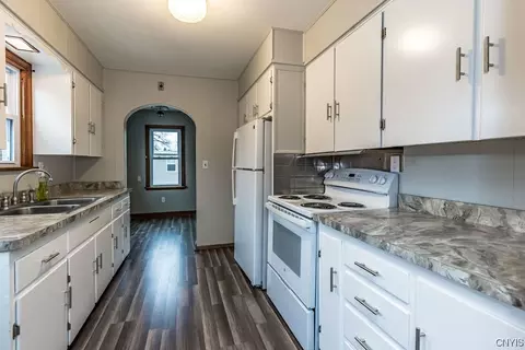 Kitchen - 103 Seneca Ave, Oneida, NY 13421 photo 2 of 5