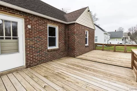 Exterior - 103 Seneca Ave, Oneida, NY 13421 photo 6 of 13
