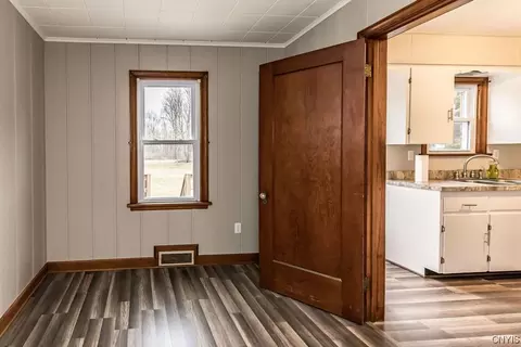 Bedroom - 103 Seneca Ave, Oneida, NY 13421 photo 2 of 2