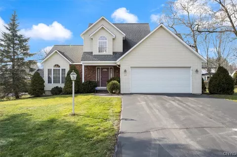 129 Trails Xing, Whitestown, NY 13492