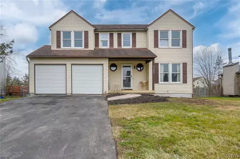 5240 Brescia Path, Clay, NY 13041